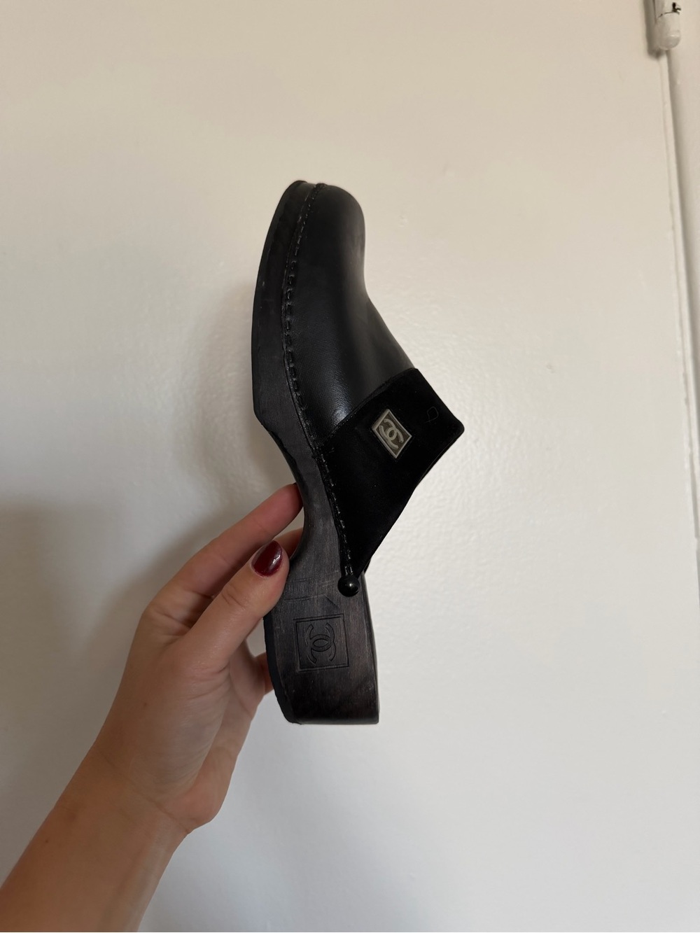 CHANEL Black Leather Clog Mule with Logo Plaque